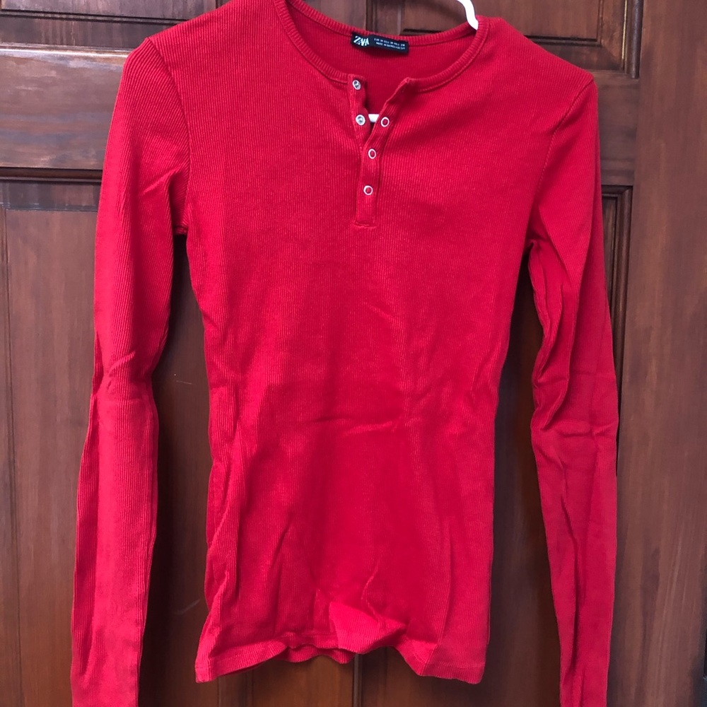 Zara red ribbed shirt w/ snap buttons